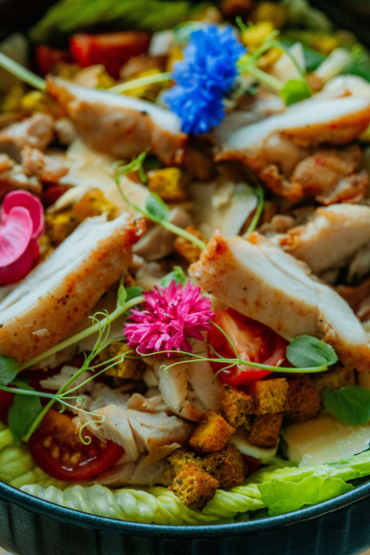 Grillitud sinepine sous vide kana seedermänniseemnetega